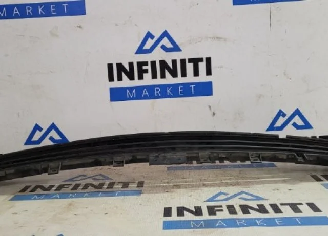 Решетка переднего бампера для Infiniti Q Q50 V37 2013-2021 на фотографиях