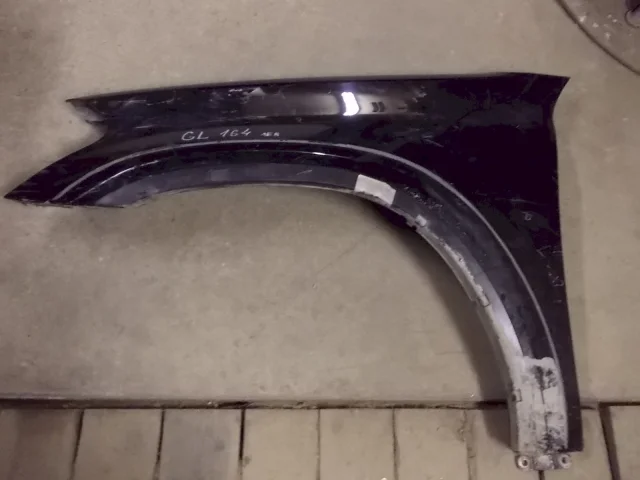 Крылья для Mercedes-Benz GL class X164 2006-2012 на фотографиях