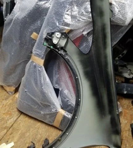 Крыло правое для Volvo C30 MK 2006-2013 на фотографиях