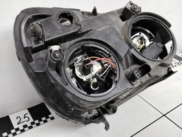 Фары для Fiat Doblo 223 2001-2016 на фотографиях