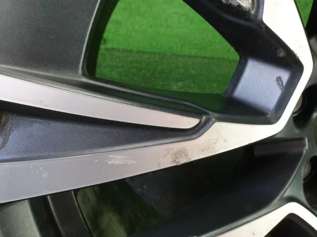 Диск колесный литой для Volvo XC90 II L rest 2019+ на фотографиях