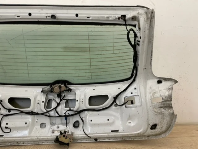 Дверь багажника для Audi Q7 4L 2005-2015 на фотографиях