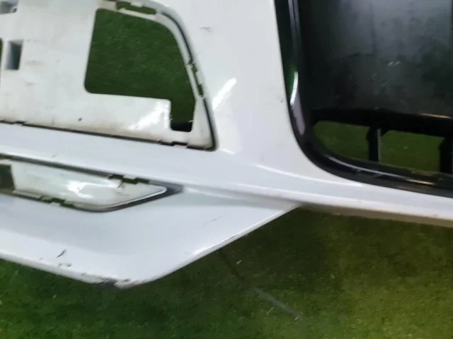 Бампер передний для Audi Q3 F3 2018+ на фотографиях