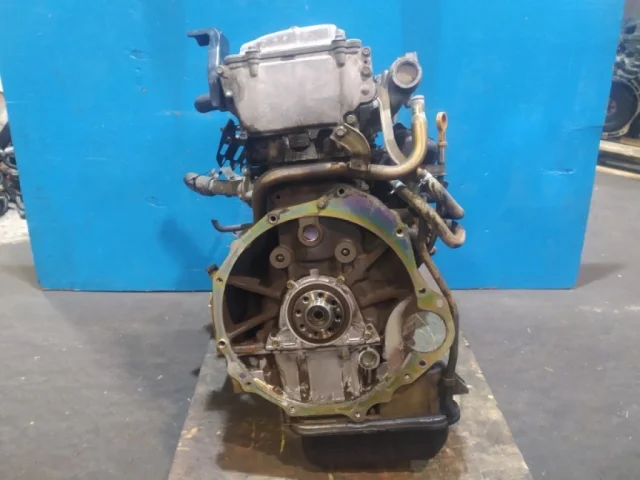 Двигатель без навесного для Nissan Navara D22 1997-2005 на фотографиях