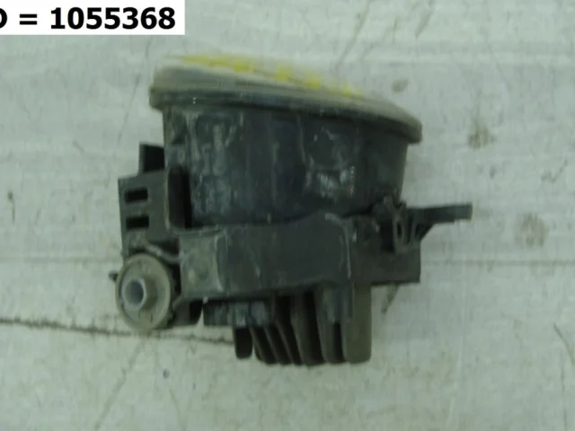 Противотуманка (ПТФ) передняя левая для Toyota Land Cruiser 200 2007-2015 на фотографиях