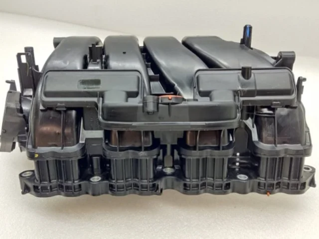 Впускной коллектор для Toyota RAV4 XA50 2019+ на фотографиях