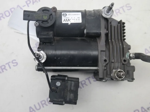 Компрессор пневмоподвески задний для BMW X5 Е70 2006-2013 на фотографиях