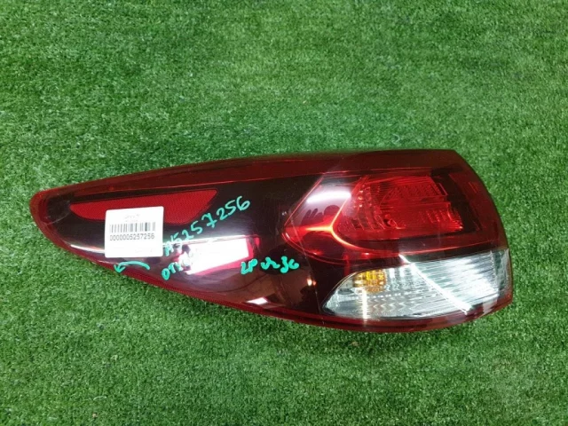 Фонарь внутренний левый для Kia Rio X line 2017+ на фотографиях