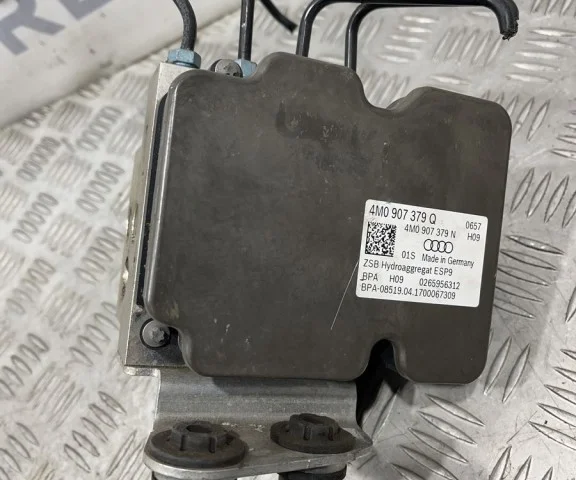 Блок ABS для Audi Q7 4M 2015+ на фотографиях