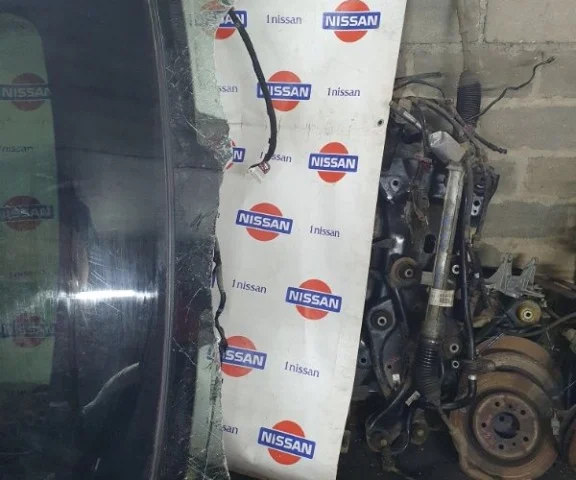 Стекло крыши (панорамное) для Nissan Qashqai J11 2013-2019 на фотографиях