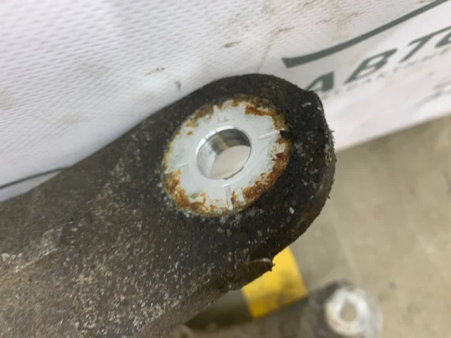 Рычаг задний левый нижний для BMW X6 Е71 2007-2012 на фотографиях