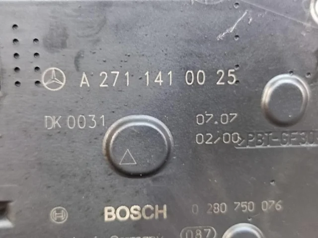 Дроссельная заслонка для Mercedes-Benz C class CL203 2000-2008 на фотографиях