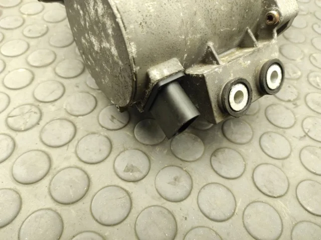 Насос охлаждающей жидкости ДВС(Помпа) для BMW 3er Е93 Кабриолет 2007-2012 на фотографиях