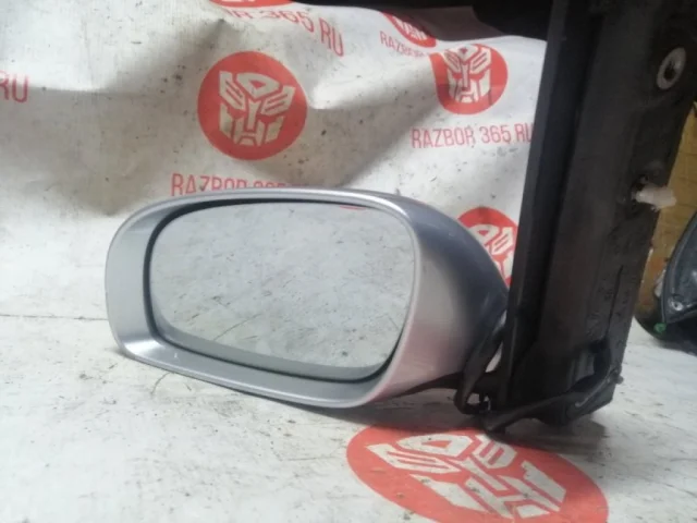 Стекла и зеркала для Volkswagen Touran 1T 2003-2015 на фотографиях