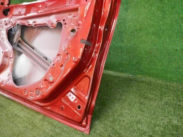 Дверь передняя правая для Mazda 6 GJ rest 2015-2018 на фотографиях