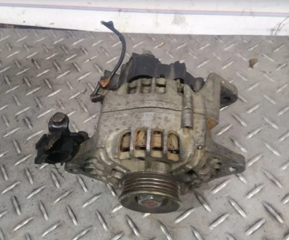 Генератор для Nissan Primera P10 Седан 1990-1996 на фотографиях