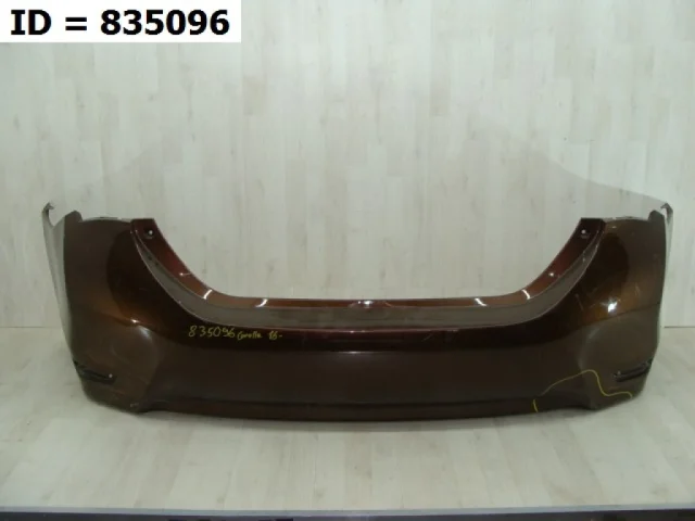 Бампер задний для Toyota Corolla E170 Седан (US) 2012-2018 на фотографиях