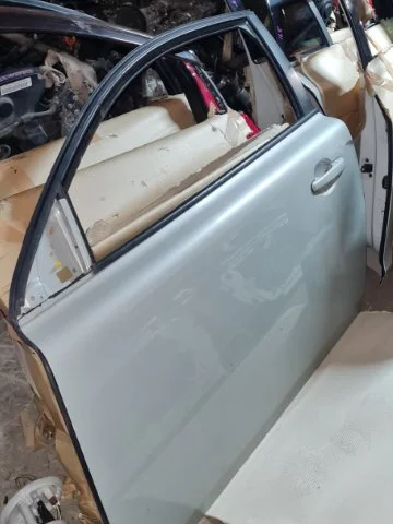 Дверь багажника для Volvo C30 MK 2006-2013 на фотографиях