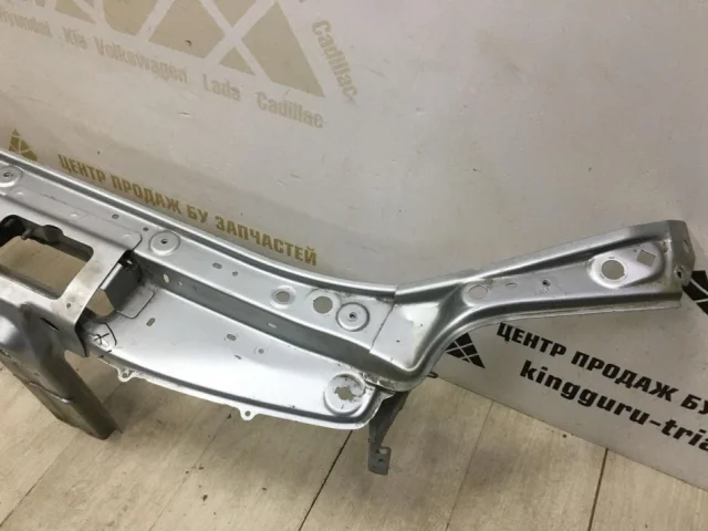 Панель радиатора (телевизор) для Renault Sandero BS 2007-2014 на фотографиях