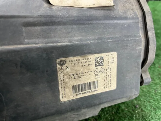 Фара правая для Mercedes-Benz E class C207 2009-2017 на фотографиях