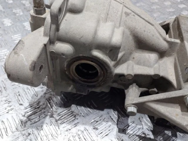 Редуктор переднего моста для Kia Sorento 1 BL 2002-2009 на фотографиях