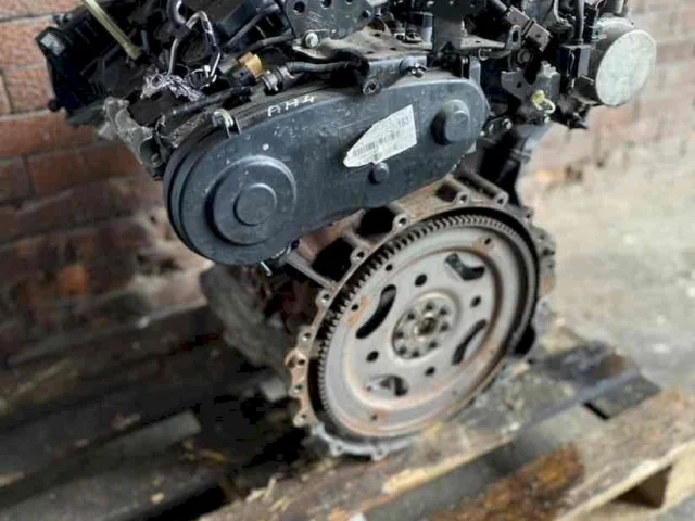 Двигатель без навесного для Jaguar XF X250 2008-2016 на фотографиях