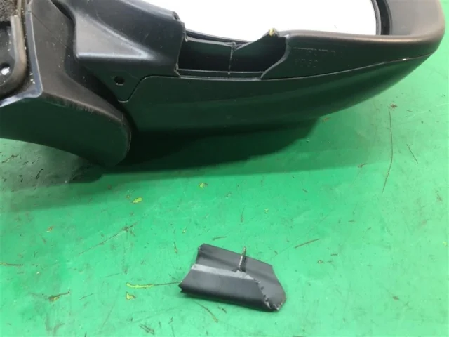 Стекла и зеркала для Subaru Legacy BN 2017+ на фотографиях