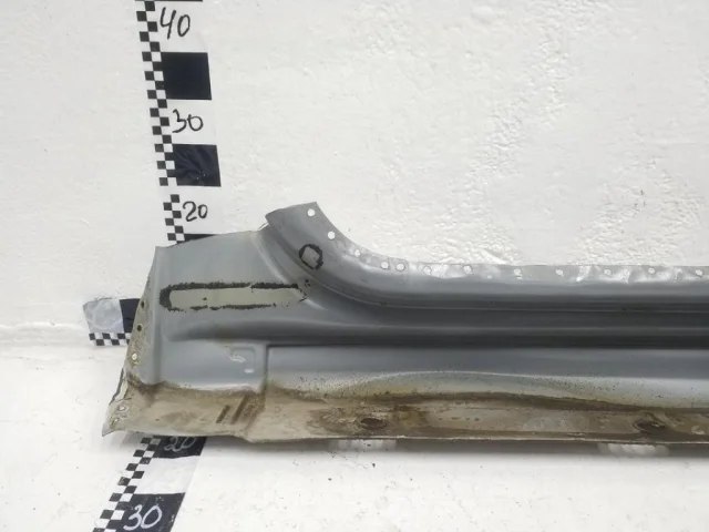 Порог правый для Hyundai Solaris 2 (2017-2022) на фотографиях