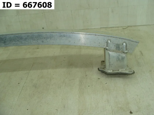 Усилитель заднего бампера для Audi A6 C7 2010-2018 на фотографиях