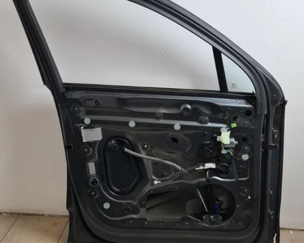 Дверь передняя левая для Audi Q7 4M 2015+ на фотографиях