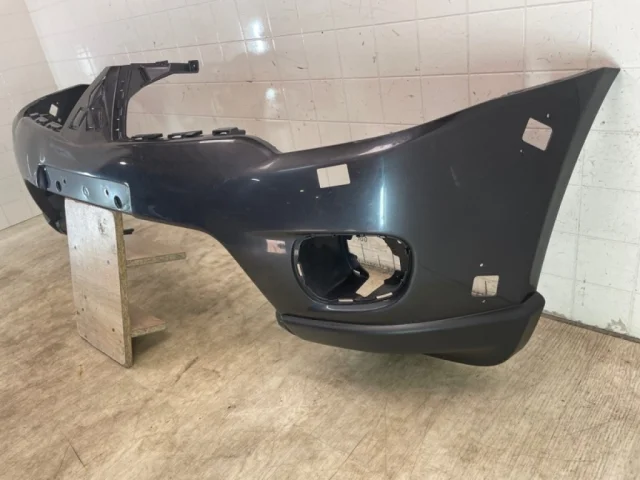 Бампер передний для Mitsubishi Pajero Sport KH0 rest 2013-2017 на фотографиях