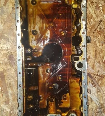 Поддон картера для Volvo C30 MK 2006-2013 на фотографиях