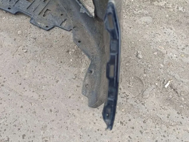 Бампер передний для Honda Accord 9 2013-2020 на фотографиях