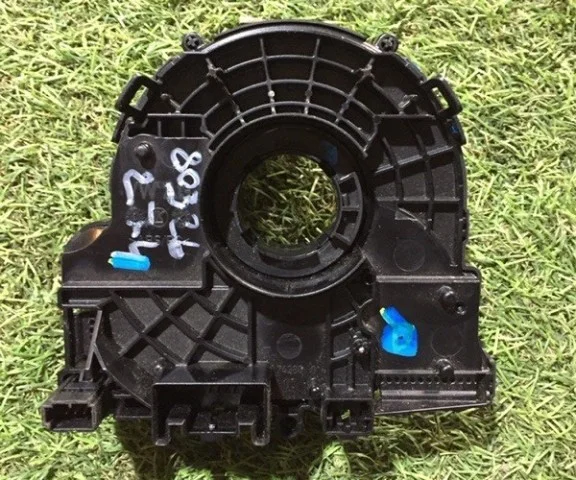 Подрулевой шлейф для Audi Q5 8R 2008-2016 на фотографиях