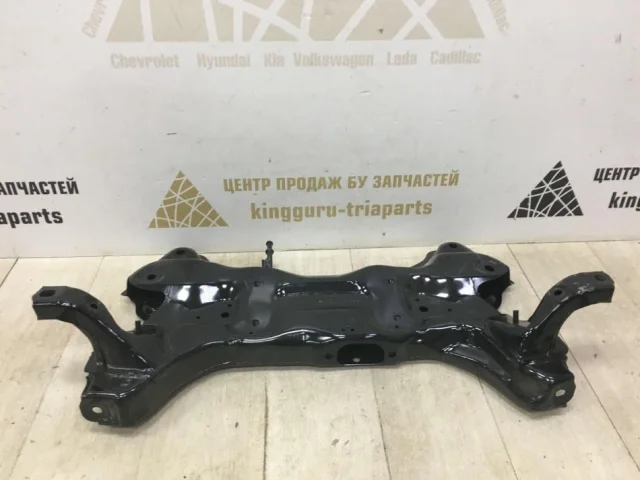 Подрамник двигателя для Hyundai Solaris 1 рестайлинг 2014-2017 на фотографиях