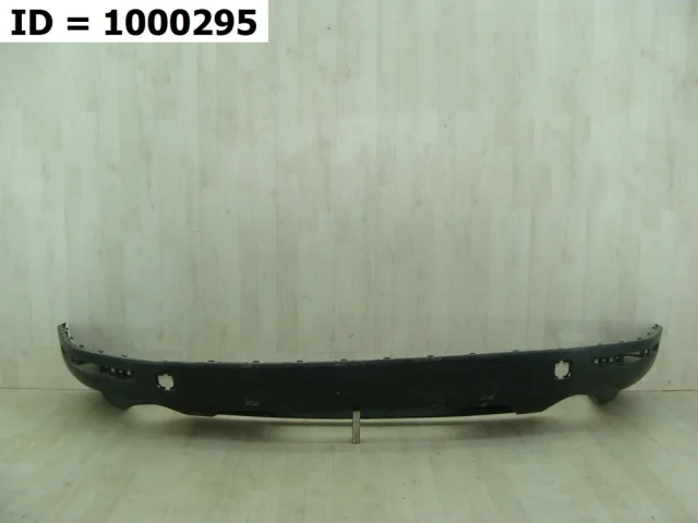 Накладка заднего бампера для Volkswagen Touareg II (7P5) 2010-2014 на фотографиях