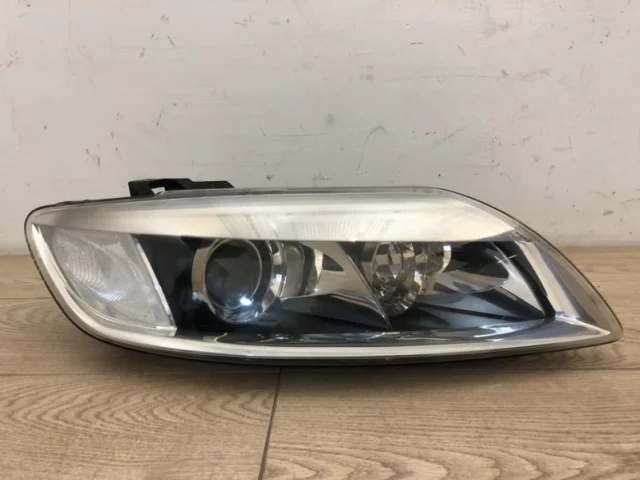 Фара правая для Audi Q7 4L 2005-2015 на фотографиях