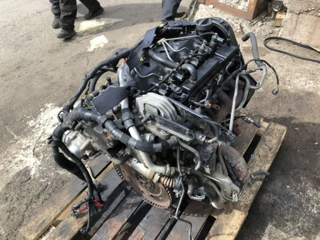 Продажа двигателя D5244T4