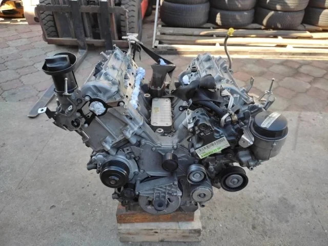 Двигатель для Mercedes-Benz GL class X166 2012-2016 на фотографиях