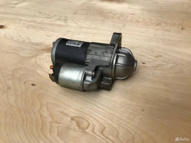 Стартер для Mitsubishi Pajero Sport K90 1997-2009 на фотографиях