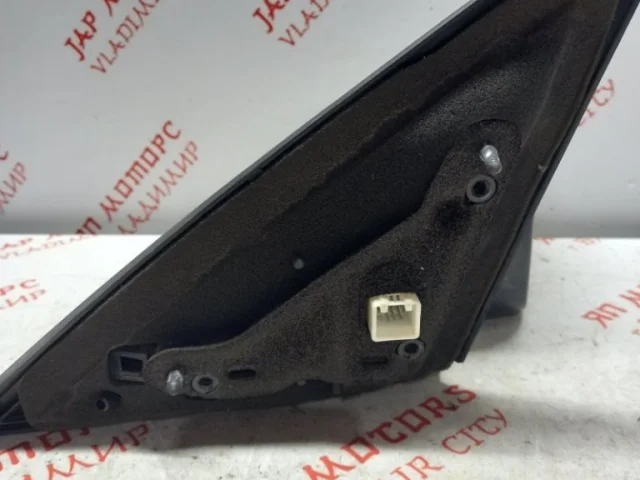 Стекла и зеркала для Mazda 3 BK Хэтчбек 2003-2009 на фотографиях