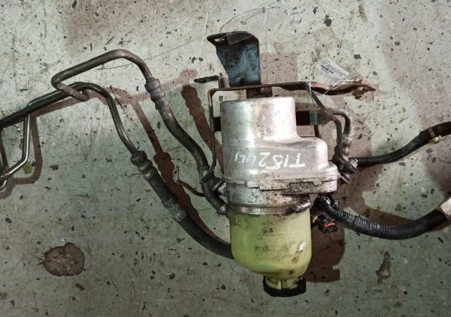 Насос ГУР для Opel Astra H GTC 2004-2014 на фотографиях