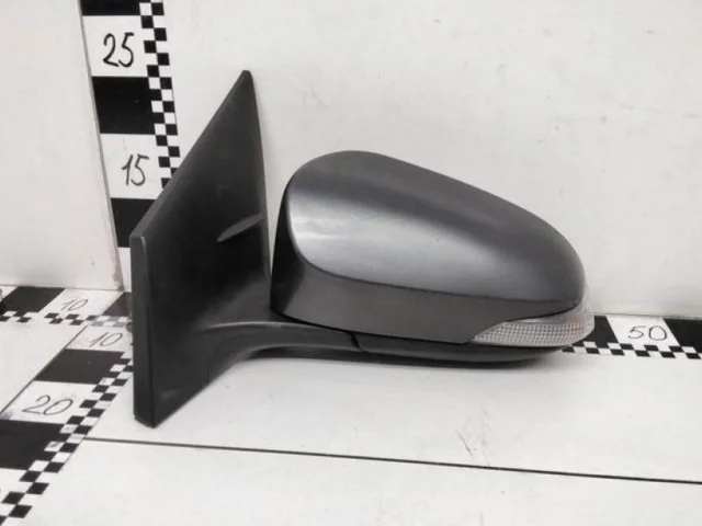 Стекла и зеркала для Toyota Corolla E180 rest (RU) 2016-2019 на фотографиях