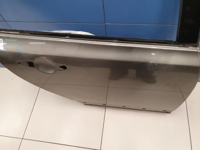 Двери для Honda Civic FD 2005-2012 седан на фотографиях