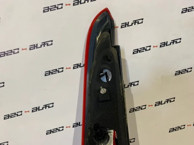 Фонарь правый для Volvo C30 MK 2006-2013 на фотографиях