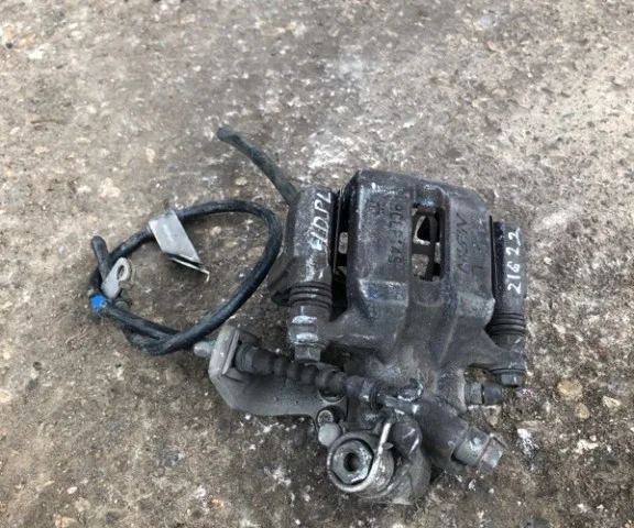 Суппорт задний левый для Honda Civic FA 2005-2010 седан на фотографиях