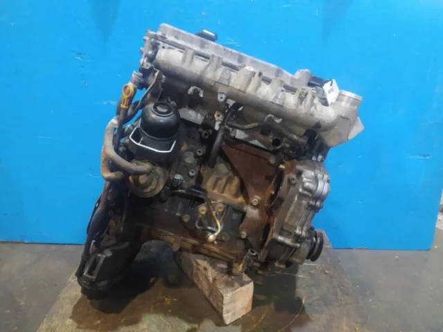 Двигатель без навесного для Nissan Navara D22 1997-2005 на фотографиях
