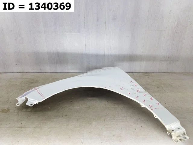 Крылья для Kia Carnival 2 VQ 2005-2014 на фотографиях