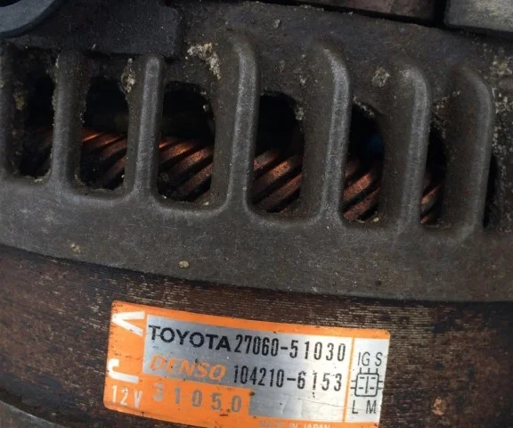 Генератор для Toyota Land Cruiser 200 2007-2015 на фотографиях
