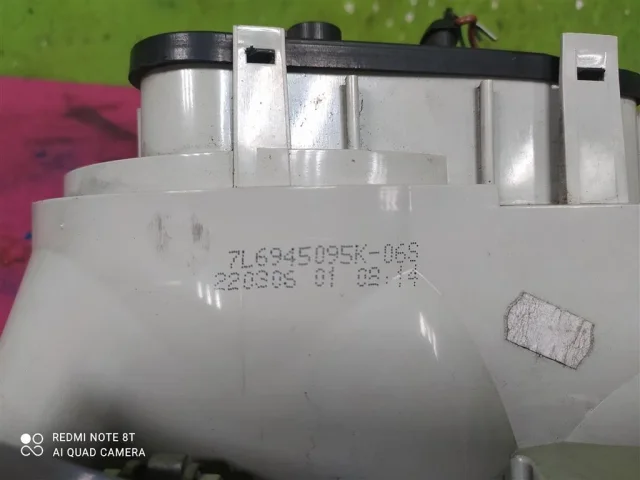 Фонарь внешний левый для Volkswagen Touareg I (7L) 2002-2010 на фотографиях